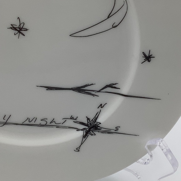 Tribute 21 Foundation  Felissimo Collector’s  Plate Designed by John Travolta - Picture 2 of 6